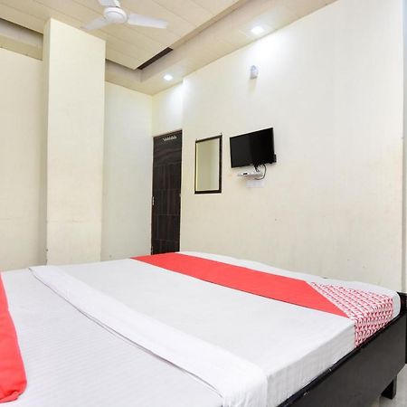 Oyo 29409 Hotel Best Sleep Inn Jalandhar Exteriör bild