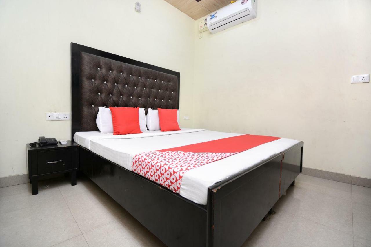 Oyo 29409 Hotel Best Sleep Inn Jalandhar Exteriör bild