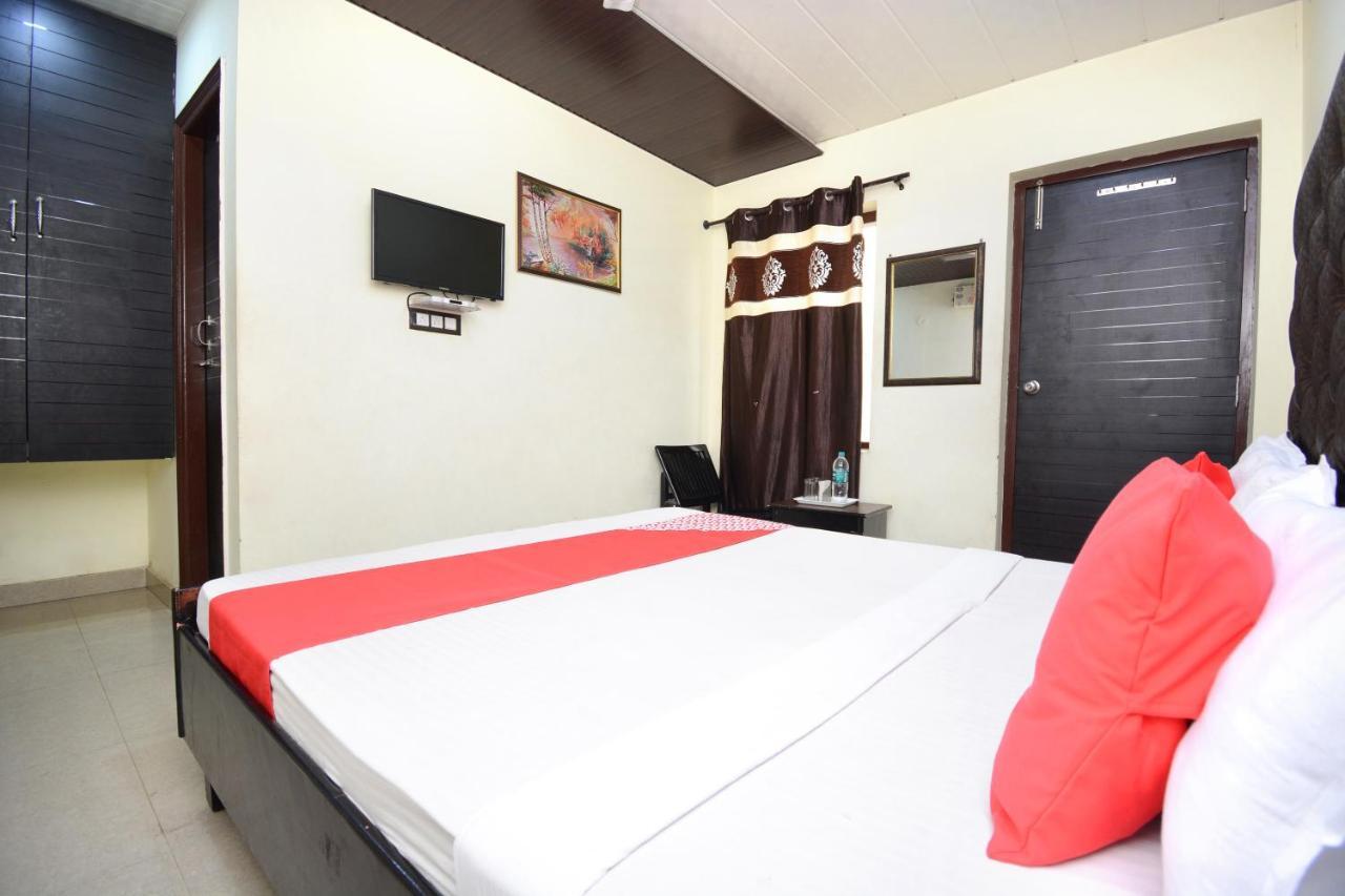 Oyo 29409 Hotel Best Sleep Inn Jalandhar Exteriör bild